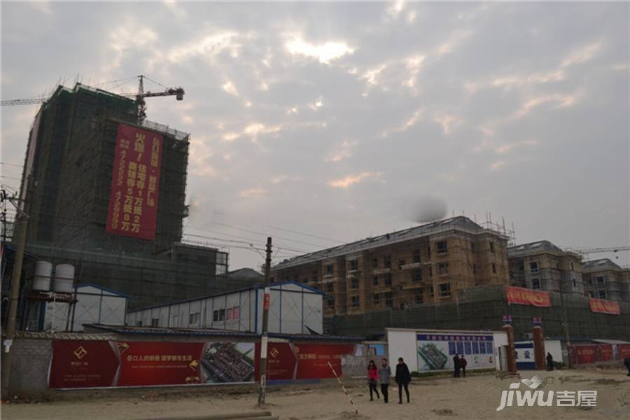 财富广场实景图2